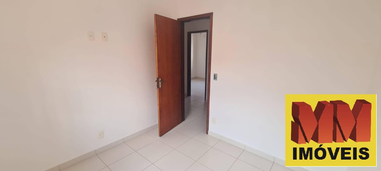 Casa de Condomínio para alugar com 4 quartos, 150m² - Foto 18