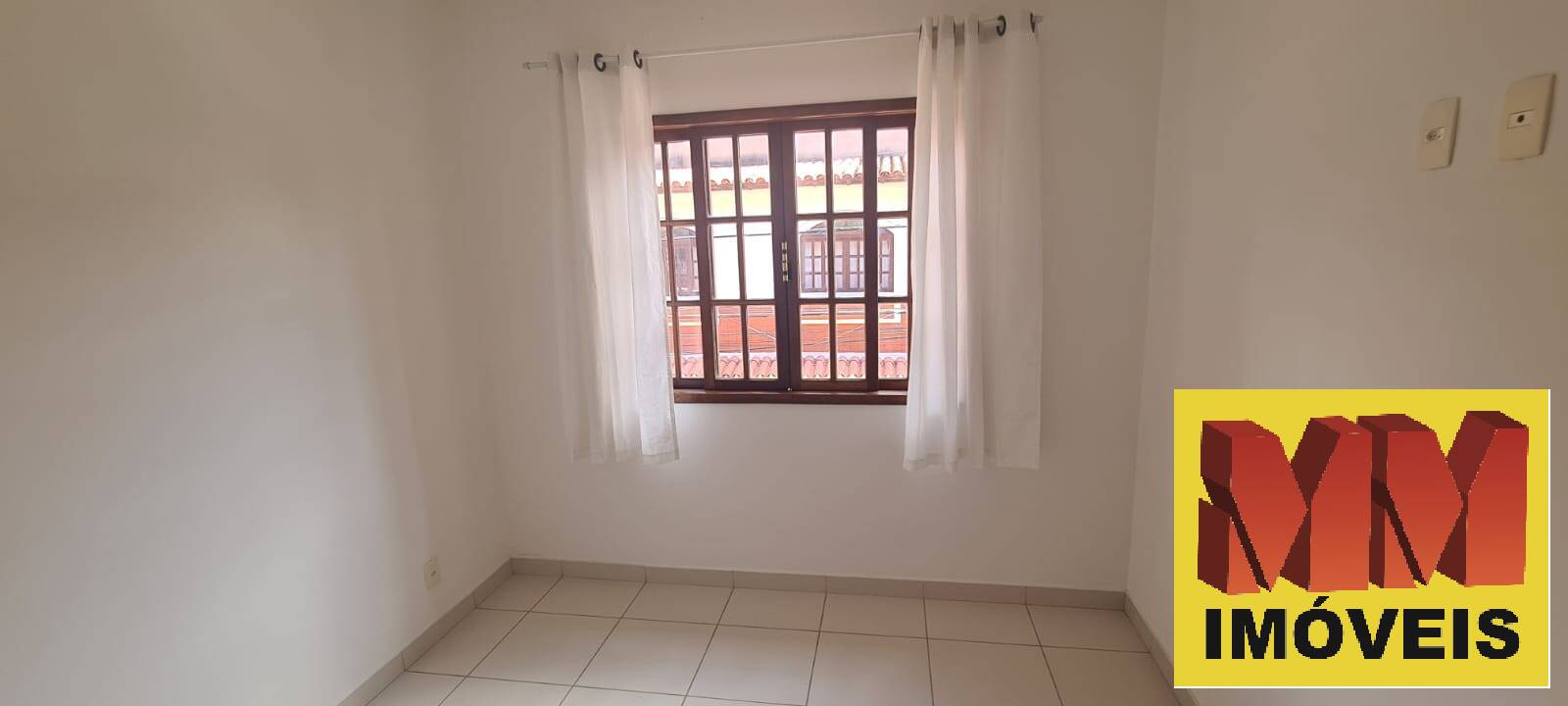 Casa de Condomínio para alugar com 4 quartos, 150m² - Foto 17