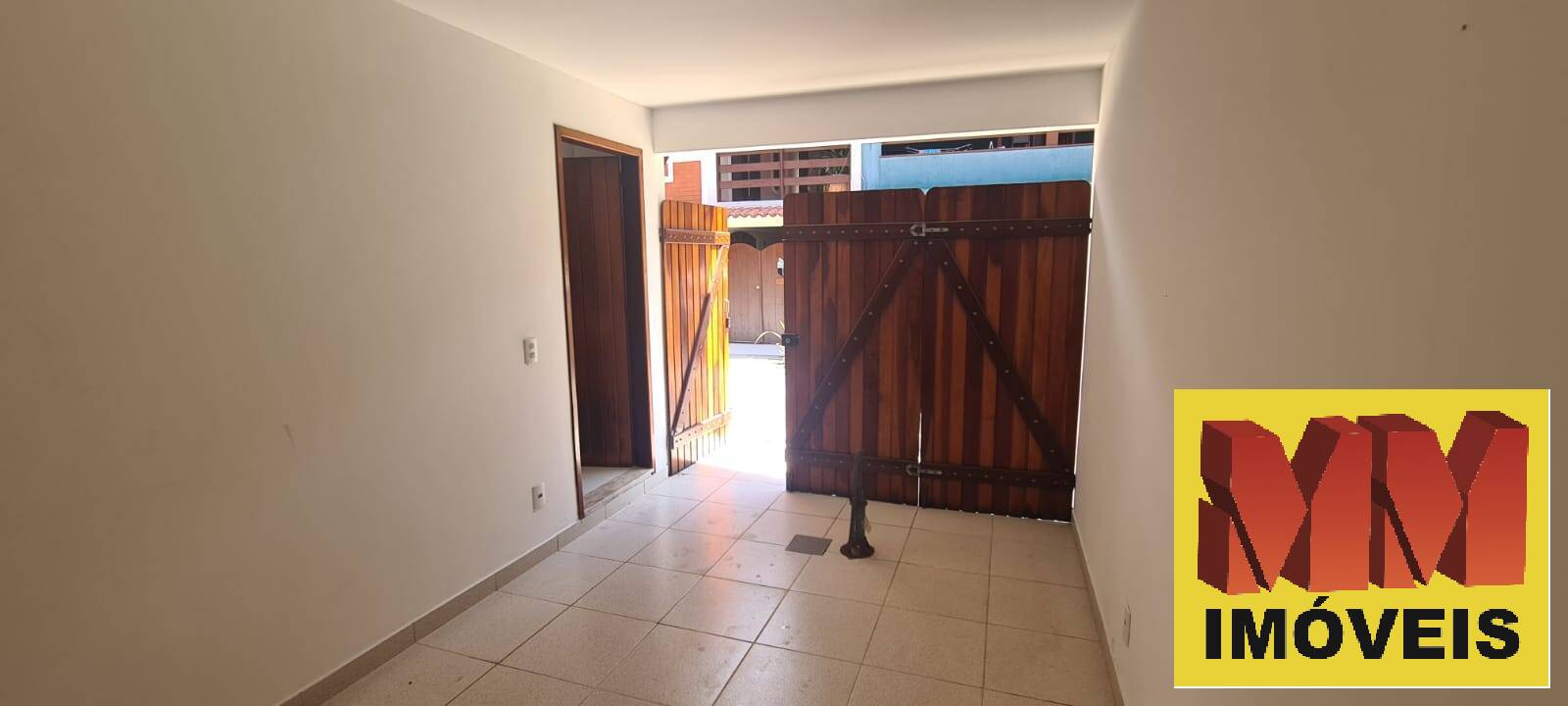 Casa de Condomínio para alugar com 4 quartos, 150m² - Foto 13