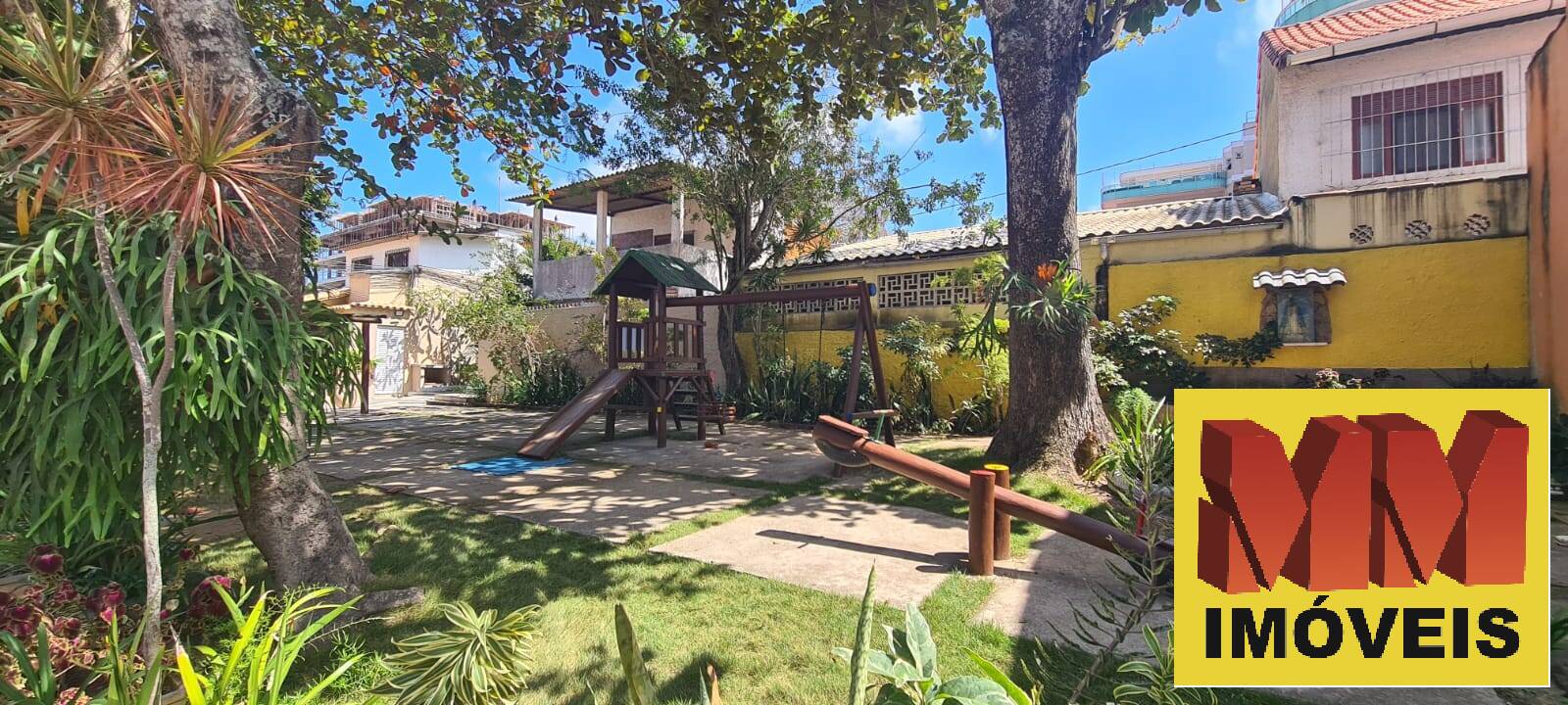 Casa de Condomínio para alugar com 4 quartos, 150m² - Foto 2