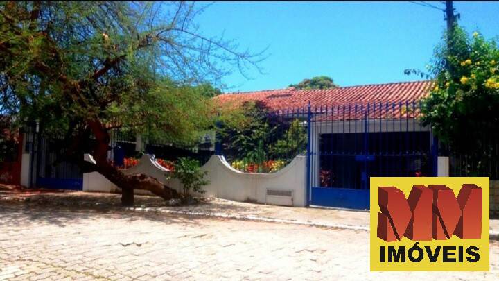 Casa, 4 quartos, 300 m² - Foto 1