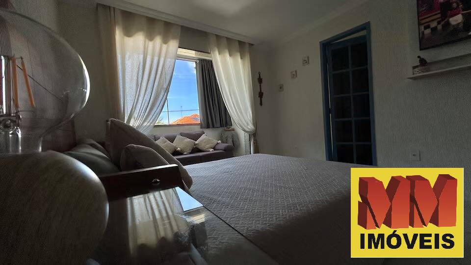 Casa, 4 quartos, 250 m² - Foto 8