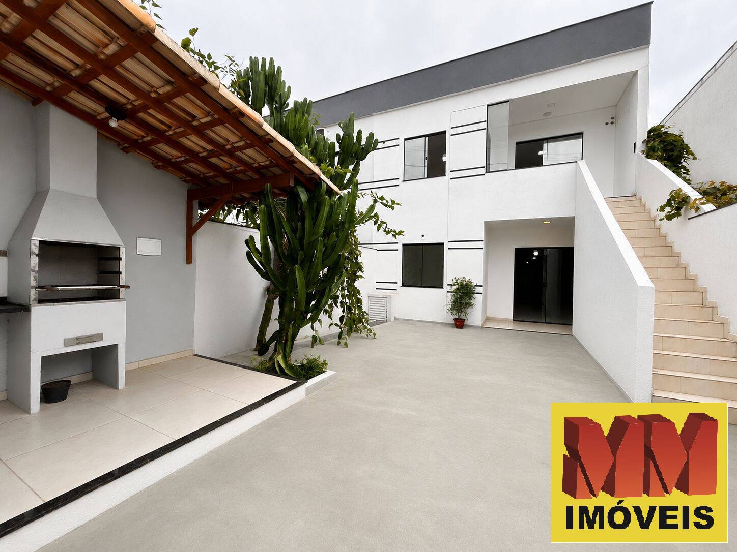Casa, 4 quartos, 140 m² - Foto 1